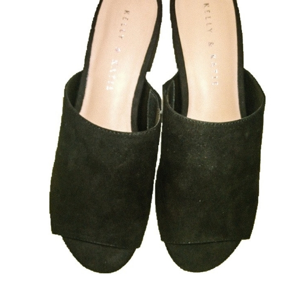 Kellie and Katie Size 7 Shoes - Picture 11 of 11